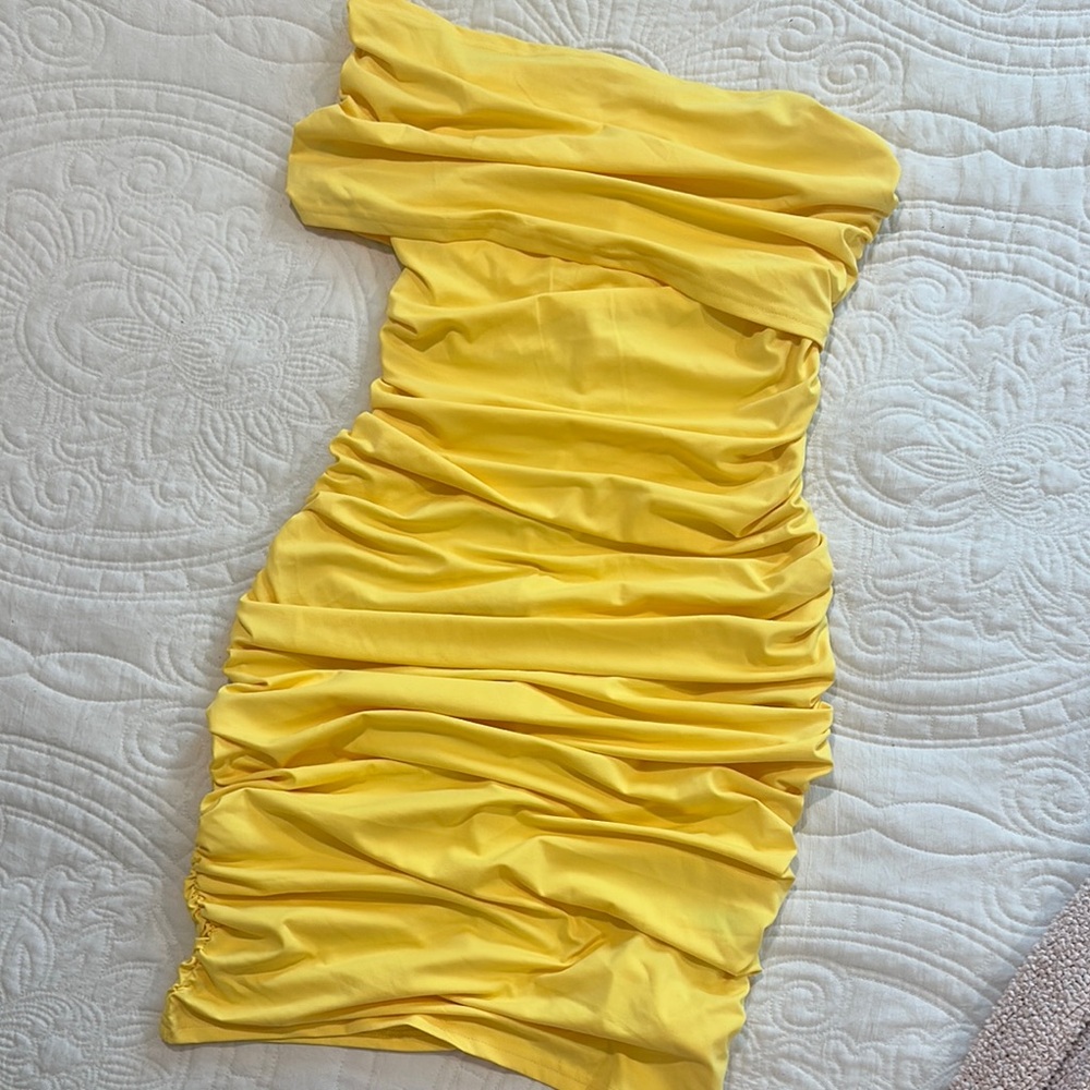 SHEIN Yellow Ruched One Shoulder Bodycon Dress